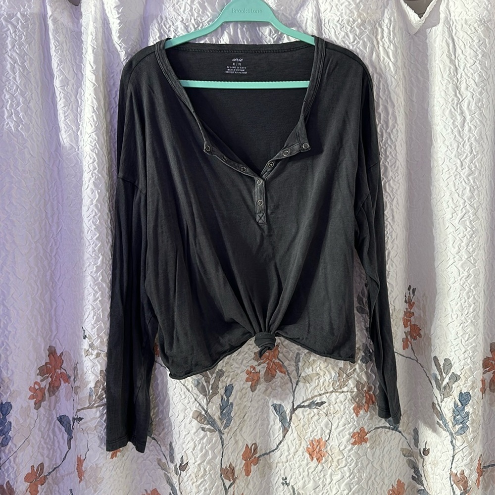 3/$20 “Distressed” Cropped Long Sleeve